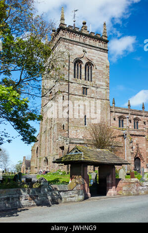 Chiesa di Santa Maria ad Acton Cheshire dove la battaglia di Nantwich ha avuto luogo Foto Stock