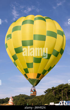 G-CCYU Ultramagic Bristol International Balloon Fiesta 2017 tenutasi a Ashton Court Estate a Bristol, Inghilterra. Foto Stock