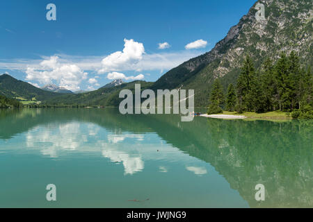 Der Heiterwanger vedere, Heiterwang, Tirol Österreich | Lago Heiterwang,Heiterwang, Tirolo, Austria Foto Stock