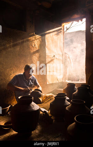 Potter nella luce del mattino Foto Stock