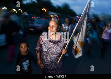 Le donne sono illustrati nel corso di una protesta contro le donne assassinate in Messico come pure una richiesta alla parità di diritti per tutti. Foto Stock