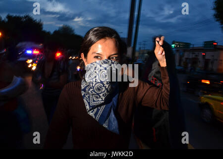 Le donne sono illustrati nel corso di una protesta contro le donne assassinate in Messico come pure una richiesta alla parità di diritti per tutti. Foto Stock