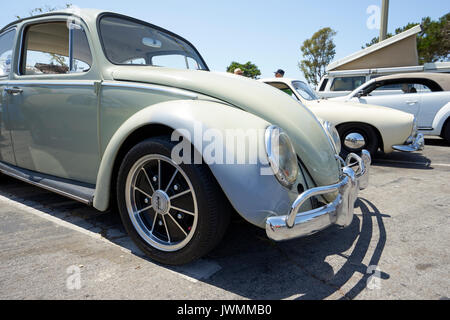 Il tedesco gli appassionati di auto si riuniscono per socializzare e visualizzare i loro Volkwagens vintage (e un paio di Porsche) Foto Stock