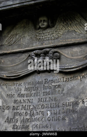 Lapidi in grayfriiars kirkyard Edimburgo in Scozia Foto Stock