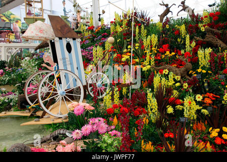 Un tranquillo pomeriggio nel Cloud Cuckoo Land, Birmingham City del Consiglio display floreali ad RHS Chelsea Flower Show 2017 Foto Stock
