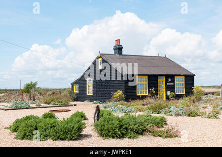 Prospettiva Cottage, la casa e il giardino del film maker Derek Jarman su Dungeness Foto Stock