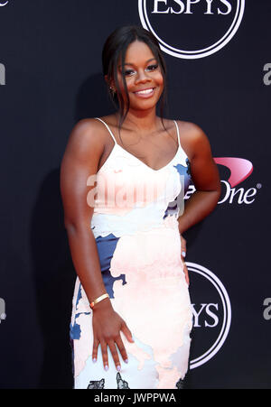 Il 2017 ESPY Awards - Gli arrivi con: Gabby Douglas dove: Los Angeles, California, Stati Uniti quando: 12 lug 2017 Credit: FayesVision/WENN.com Foto Stock