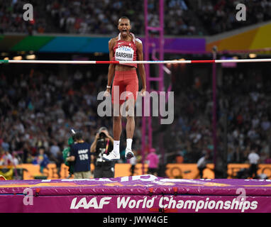 Londra, Regno Unito. 13 Ago, 2017. Il Qatar Mutaz Essa Barshim celebra la sua vittoria nel salto in alto a la IAAF London 2017 mondiali di atletica a Londra, Regno Unito, 13 agosto 2017. Foto: Rainer Jensen/dpa/Alamy Live News Foto Stock