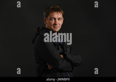 Edimburgo, Scozia, Regno Unito. 14 Ago, 2017. Edinburgh International Book Festival 2017. Conor Woodman regista irlandese, presentatore della televisione, autore e oratore pubblico. Autore di "pescecane". Credito: Stuart Cobley/Alamy Live News Foto Stock