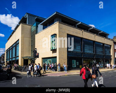 John Lewis Cambridge, grande magazzino nel centro di Cambridge. Il negozio è stato ricostruito come parte dello sviluppo di Grand Arcade e aperto nel 2007. Foto Stock