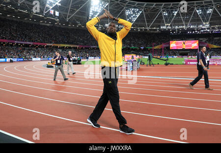 La Giamaica Usain Bolt sul suo giro d'onore durante il giorno dieci del 2017 IAAF Campionati del mondo presso il London Stadium. Foto Stock