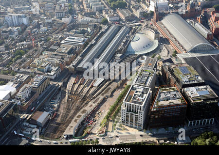 Vista aerea di Kings Cross stazione ferroviaria, London, Regno Unito Foto Stock