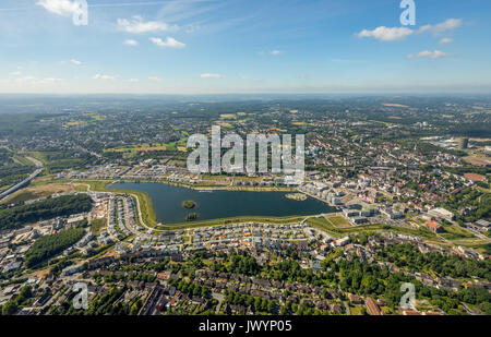 Lago di Phoenix Dortmund con castello orda, nuovo sviluppo sul lago, con le isole del lago, castello Hörder, sito di un ex mulino di acciaio, Dortmund, Foto Stock