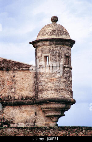 Fuerte de San Miguel o Fort St Michael in Campeche, Messico. Torretta o posto di guardia. L'annata 1996 - pellicola Kodak. Foto Stock