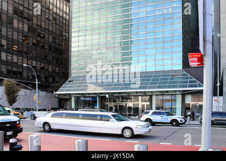 New York, Stati Uniti d'America - 26 Settembre 2016: linea di polizia per le strade al di fuori di una organizzazione delle Nazioni Unite Plaza on First Avenue tra East 44th e 45th streets, M Foto Stock