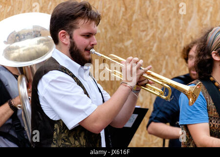 Ferrara, Italia - 20 agosto 2016: Buskers Festival 2016 a Ferrara, emilia romagna, italia. Busker Festival è una manifestazione popolare con artisti di strada whic Foto Stock