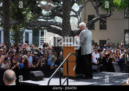 Il presidente Bill Clinton dà discorso Hillary Clinton campagna evento rally aprile 3,2016 di Los Angeles, California. Foto Stock