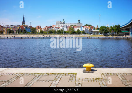 Szczecin waterfront con visibile cattedrale e duchi di Pomerania Castello, Polonia. Foto Stock