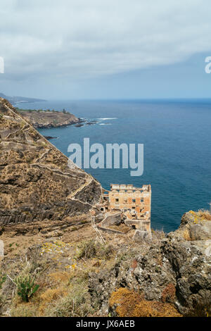 Una breve passeggiata costiera alla Galeria La Fajana, Los Realejos, Santa Cruz de Tenerife, Spagna, in estate 2017 Foto Stock