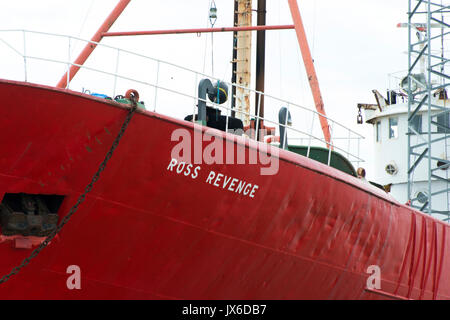 Ex radio pirata nave, Ross vendetta, Radio Broadcast Caroline è ora che sono ancorate al largo della costa di Essex nei pressi di Bradwell. Il 14 agosto 2017 è il cinquantesimo anniversario dei reati Marine Act, che vieta offshore stazioni radio- compreso del calibro di Radio Caroline. Radio pirata in primo luogo ha guadagnato popolarità nei primi anni Sessanta quando le stazioni senza licenza ha iniziato a trasmettere musica da navi offshore - con circa 22 milioni di ascoltatori. Nel maggio 2017 L'UFCOM ha annunciato la Radio Caroline è concesso il suo primo full-time trasmissione AM licenza. Foto Stock