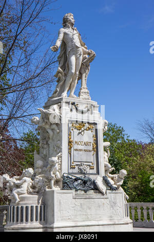 Statua di Mozart a Vienna, in Austria Foto Stock