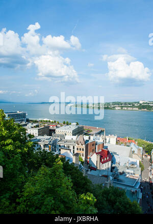 Si affacciano sul fiume San Lorenzo, Quebec City, Quebec, Canada Foto Stock