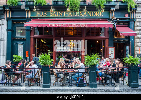 Persone in street restaurant, Quebec City, Quebec, Canada Foto Stock