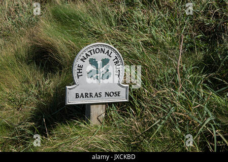 Il National Trust segno per Barras naso nei pressi di Tintagel, Cornwall, Inghilterra. Regno Unito. Foto Stock