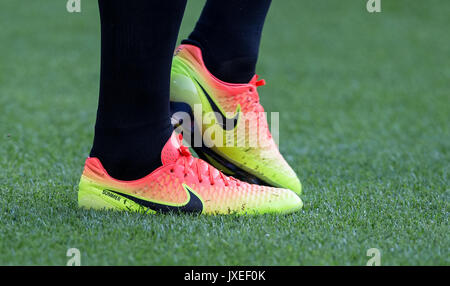 Reading, Regno Unito. Il 15 agosto, 2017. John Terry di Aston Villa personalised nike football boot visualizzando il suo nome figlia 'Summer' durante il cielo di scommessa match del campionato tra lettura e Aston Villa al Madejski Stadium, Reading, in Inghilterra il 15 agosto 2017. Foto di Andy Rowland / Prime immagini multimediali. **Solo uso editoriale FA Premier League e Football League sono soggetti a licenza DataCo. Credito: Andrew Rowland/Alamy Live News Foto Stock