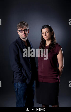 Edinburgh, Regno Unito. 16 Ago, 2017. Karl Geary, l'Irish-nato autore americano attore con Samanta Schweblin, il romanziere argentino, scrittore, che appaiono alla Edinburgh International Book Festival. Credito: GARY DOAK/Alamy Live News Foto Stock