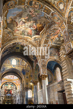 Vista interna di Santa Maria dell' Ammiraglio, Martorana, la chiesa in Piazza Bellini, centrale di Palermo. Foto Stock