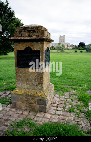 Holme castello sito monumento di pietra, i vigneti, Tewkesbury, Gloucestershire, England, Regno Unito Foto Stock