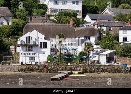 Intorno al villaggio di Helford sulla penisola di Lizard Cornwall Inghilterra REGNO UNITO Foto Stock