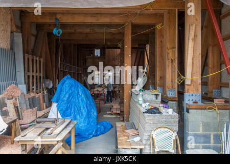 La struttura di legno casa in costruzione Foto Stock