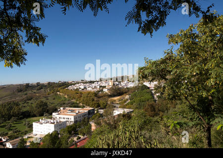 Parte moderna del villaggio di Arcos de la Frontera, la provincia di Cadiz Cadice, Spagna Foto Stock