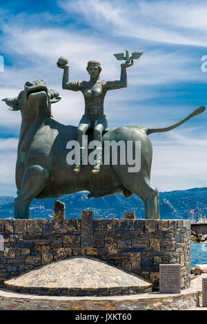 BULL, statua di Europa, Agios Nikolaos, Creta, Grecia, Foto Stock