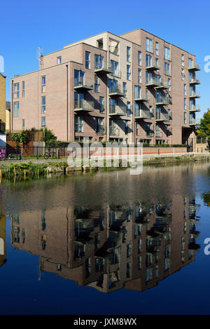 Regent's Canal, Mile End, East London, Regno Unito Foto Stock