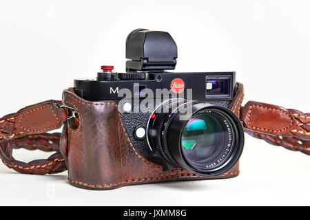 Fotocamera con telemetro. Fotocamera digitale Leica M 240 Foto Stock