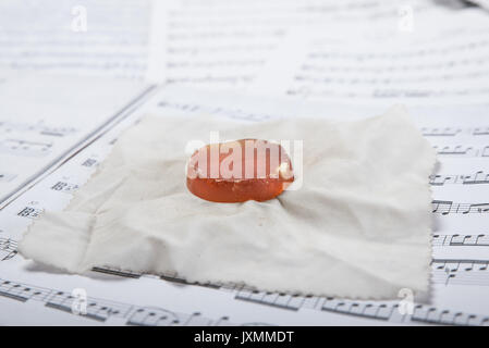 Rosin utilizzato per viola o altri strumenti musicali Foto Stock