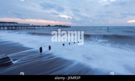 Teignmouth molo presso sunrise nel Devon. Foto Stock