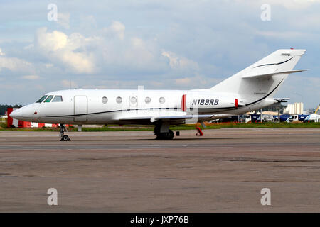 Sheremetyevo, Moscow Region, Russia - 6 Giugno 2013: Dassault Falcon 20F-5 N189RB parcheggiato presso l'aeroporto internazionale di Sheremetyevo. Foto Stock