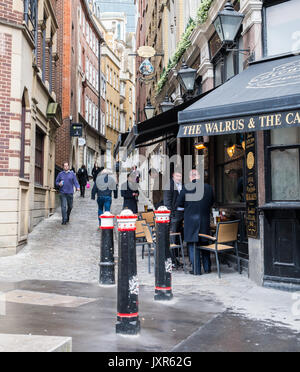 Pub nella città di Londra - Inghilterra Foto Stock