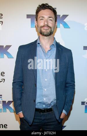 Nuovo Yorkny, NY, STATI UNITI D'AMERICA. 16 Ago, 2017. Brendan Hines presso gli arrivi per la spunta Premiere, villaggio a est il Cinema, New Yorkny, NY Agosto 16, 2017. Credito: Jason Mendez/Everett raccolta/Alamy Live News Foto Stock