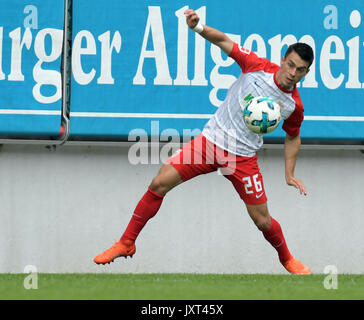 Augsburg, Germania. 06 Ago, 2017. Augsburg Eric Thommy durante il calcio amichevole tra FC Augsburg e PSV Eindhoven presso il WWK Arena di Augsburg, Germania, 06 agosto 2017. Foto: Stefan Puchner/dpa/Alamy Live News Foto Stock