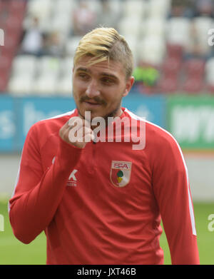 Augsburg, Germania. 06 Ago, 2017. Augusta Konstantinos Stafylidis durante il calcio amichevole tra FC Augsburg e PSV Eindhoven presso il WWK Arena di Augsburg, Germania, 06 agosto 2017. Foto: Stefan Puchner/dpa/Alamy Live News Foto Stock