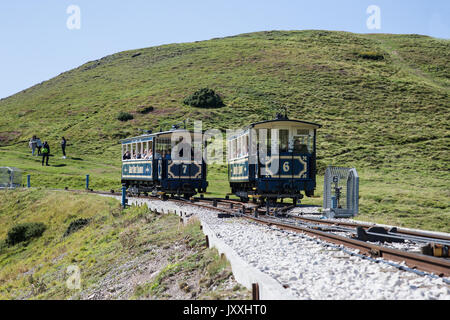 Great Orme Tramway vetture a Llandudno, il Galles del Nord Foto Stock