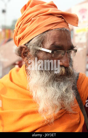 Indian Baba, Swami, Sadhu, Santo e Pilgrim, Sadhu, Haridwar, Varanasi, Rishikesh, Vrindavan, Uttrakhand, India (Copyright © Saji Maramon) Foto Stock
