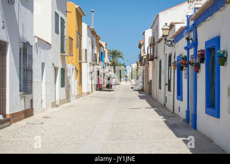 Abbandonata la strada principale sull'isola spagnola di Tabarca dopo i gitanti sono partiti, Alicante, Spagna, Europa Foto Stock