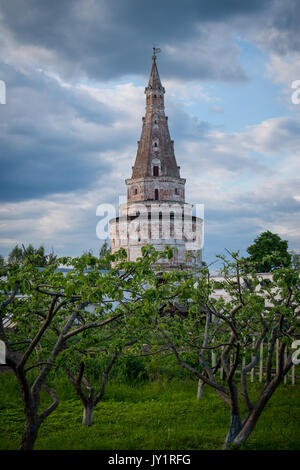 Fabbro torre monastero Iosifo-Volotsky Foto Stock