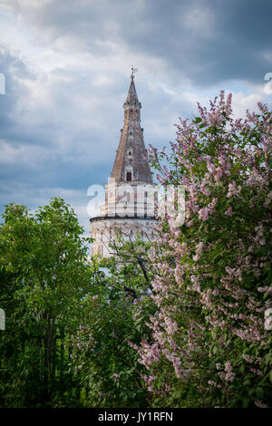 Fabbro torre monastero Iosifo-Volotsky Foto Stock